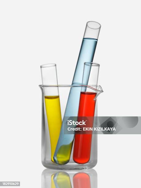 테스트 튜브 시험관에 대한 스톡 사진 및 기타 이미지 - 시험관, 실험실, 흰색 배경