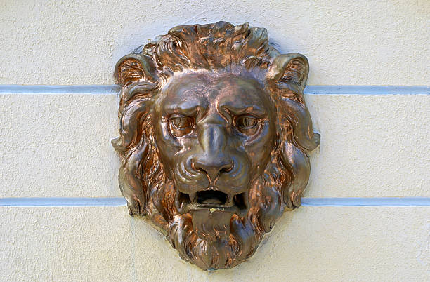 istock Sculpture of a lion's head 182910645