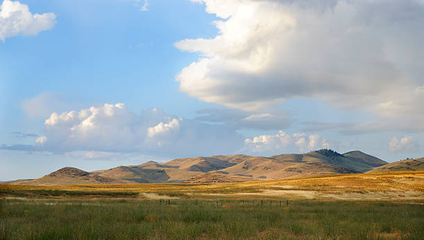 istock Montana Farmland 182911926