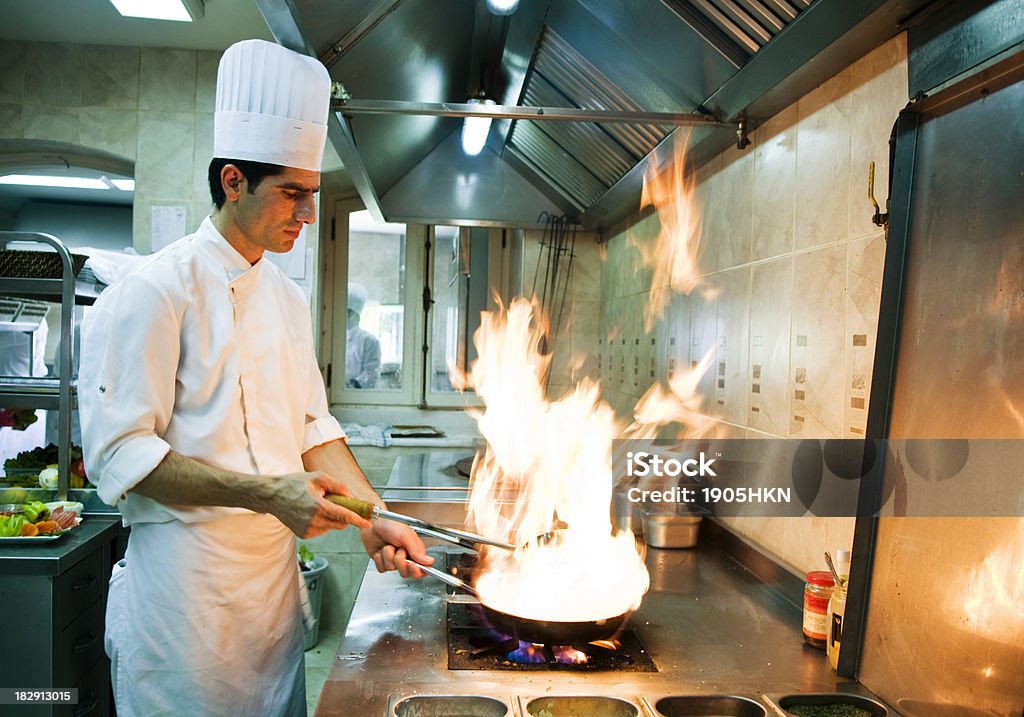 chefs trabalhando - Foto de stock de Adulto royalty-free