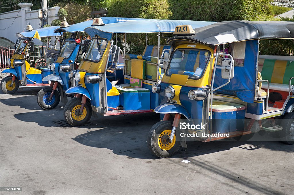 Тук Tuks или видах Rickshaws - Стоковые фото Азия роялти-фри