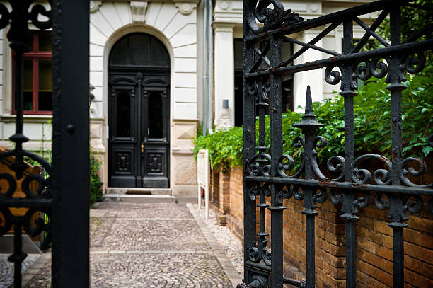 istock Art Nouveau Entrance 182913527
