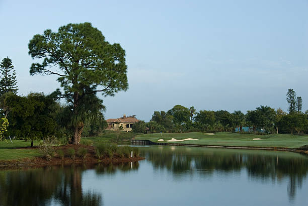 istock Beautiful Golf Course, Reynolds Plantation, Georgia 182914063
