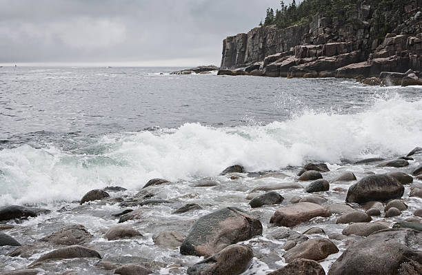 istock Waves crashing on a rocky coast 182914365