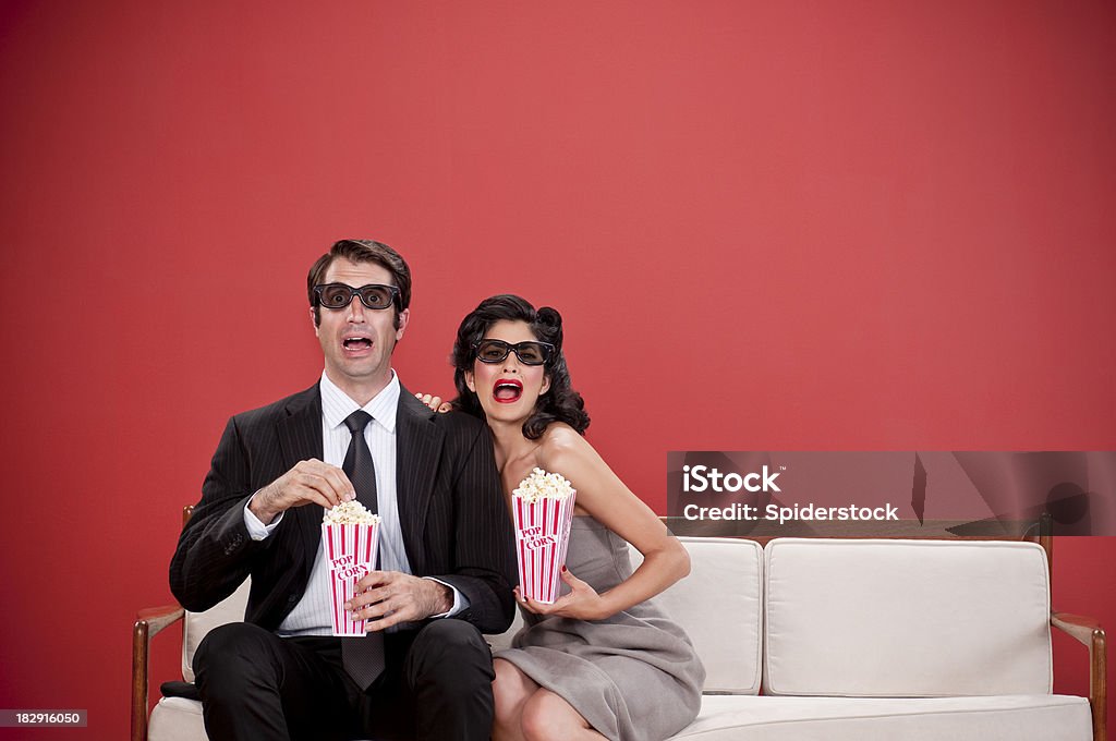 Casal assistir filme em 3D. - Royalty-free Filme - Evento de Entretenimento Foto de stock