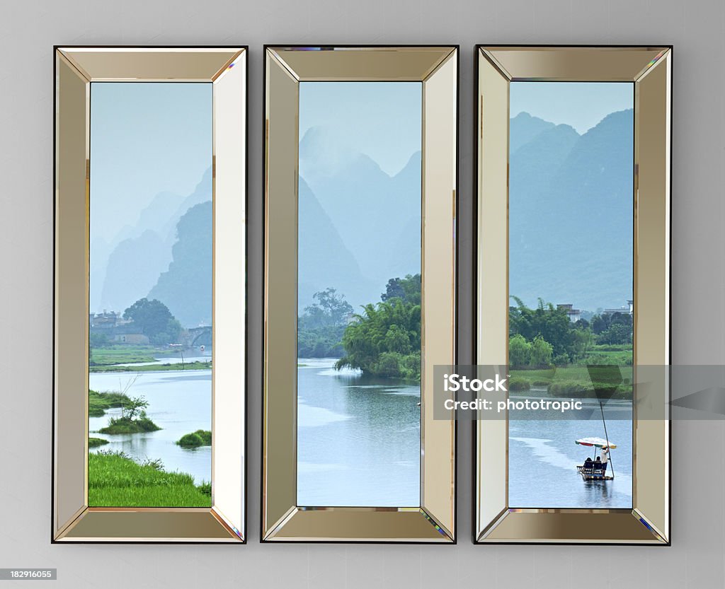 Зеркальные стекла оправе с Обтравка - Стоковые фото Архитектурный элемент роялти-фри