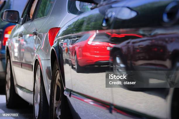 Queueing Автомобилей — стоковые фотографии и другие картинки Stop - английское слово - Stop - английское слово, Автомобиль, Автострада