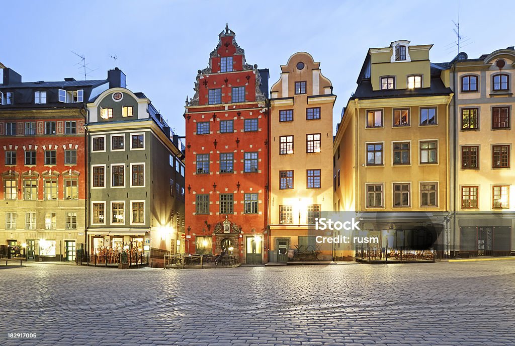 Stortorget square en la noche, Estocolmo - Foto de stock de Calle libre de derechos