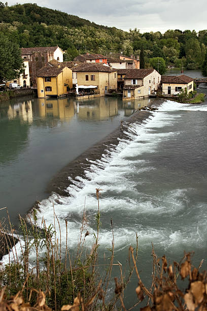 istock Borghetto di Valeggio on the Mincio view. 182917106