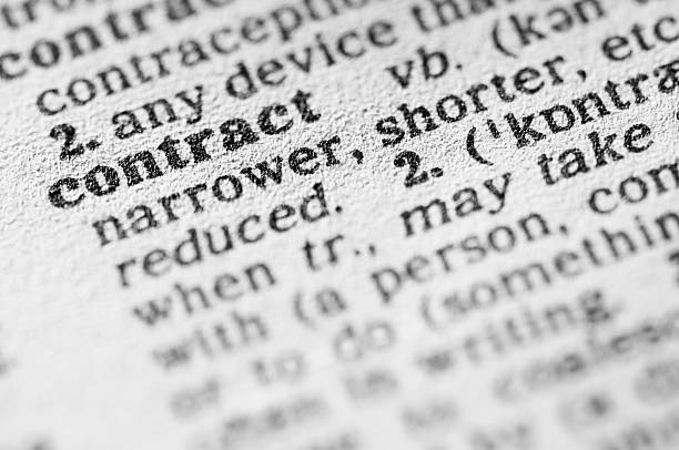 istock Dictionary definition of contract in black type 182918103