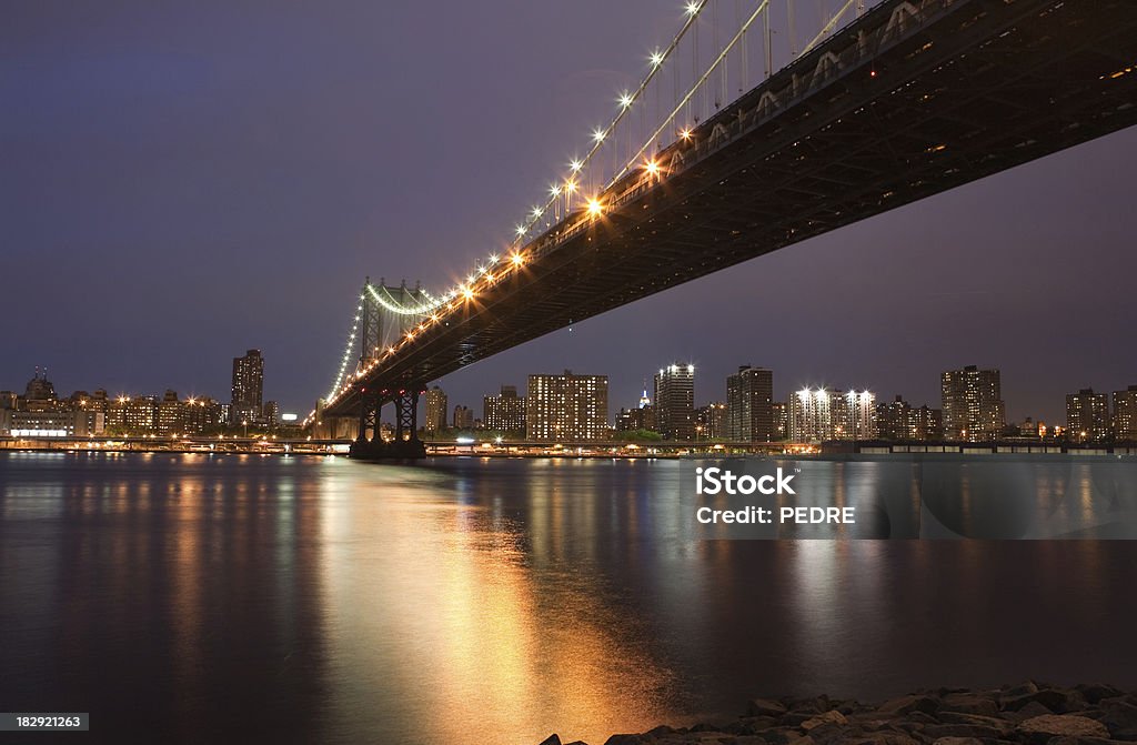 skyline di Manhattan Bridge e - Foto stock royalty-free di Ambientazione esterna