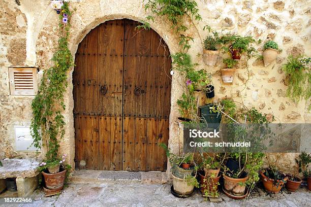 Valldemossa Housedetail In 0명에 대한 스톡 사진 및 기타 이미지 - 0명, 건축적 특징, 꽃-식물