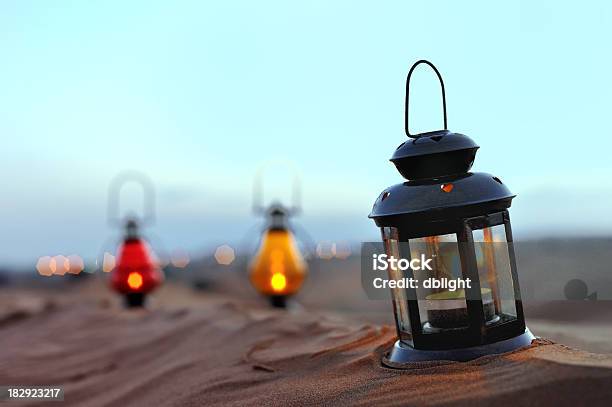 Wüste Lichter Stockfoto und mehr Bilder von Arabeske - Arabeske, Dubai, Dämmerung