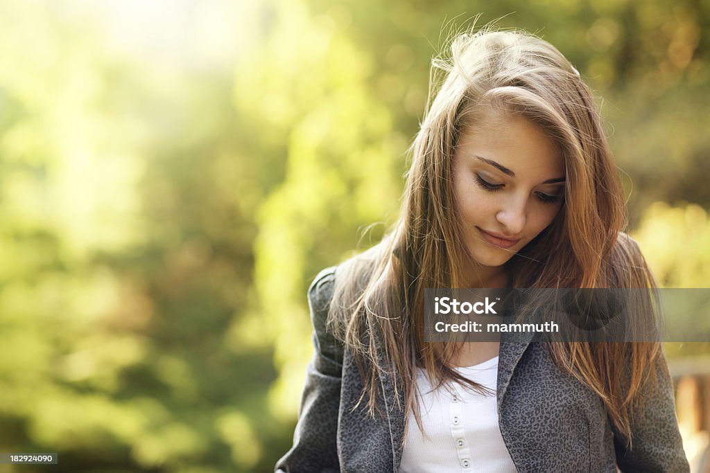 Tímido chica - Foto de stock de Adolescente libre de derechos