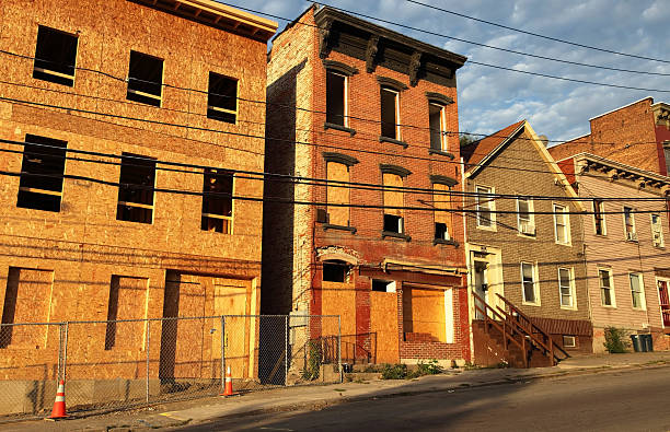 istock Poor Inner City Nieghborhood 182925281