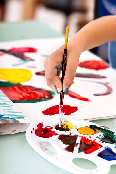 istock Mixing colors in the palette 182926556