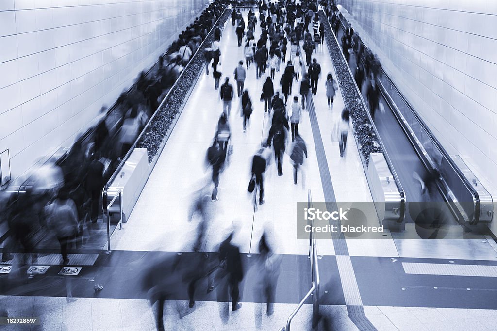 Tous les voyageurs à la Station de métro en heure de pointe - Photo de Hong-Kong libre de droits