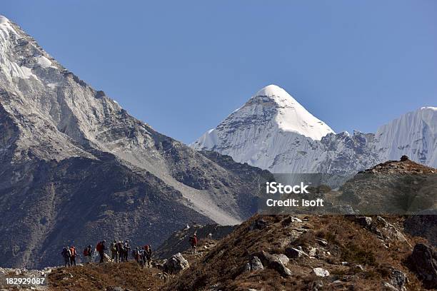 Foto de Lhotse Everest Circuito O Nepal Motivos e mais fotos de stock de Aldeia - Aldeia, Alto - Descrição Geral, Ama Dablam