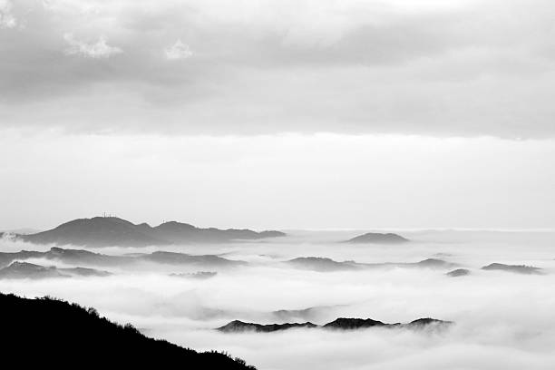istock Sea Of Clouds 182930145