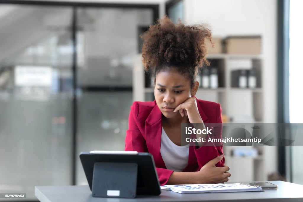 Unresolved Problem Color Businesswoman Feel Stressed At Work When Faced With Difficult Task And ...