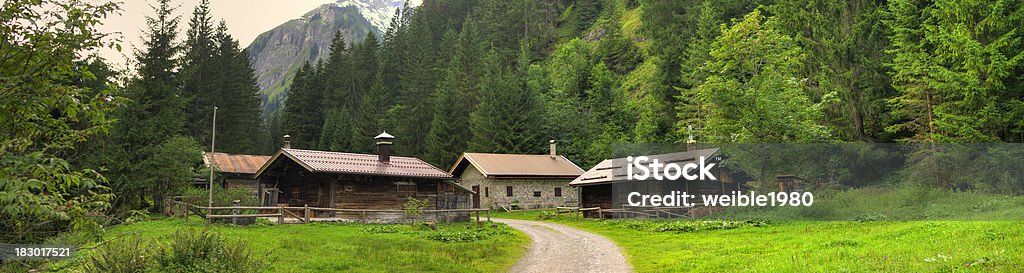 Alten mountain village - Lizenzfrei Feld Stock-Foto