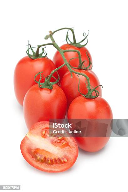 Roma Tomate Foto de stock y más banco de imágenes de Tomate Ciruela - Tomate Ciruela, Fondo blanco, Tomate