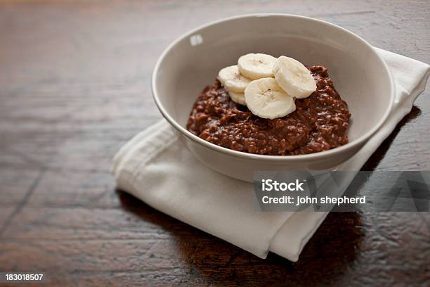 Schokolade Aromatisierten Haferbrei Stockfoto und mehr Bilder von Schokolade - Schokolade, Haferbrei, Banane