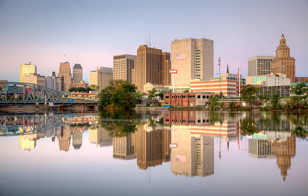 istock Newark New Jersey Skyline 183018533