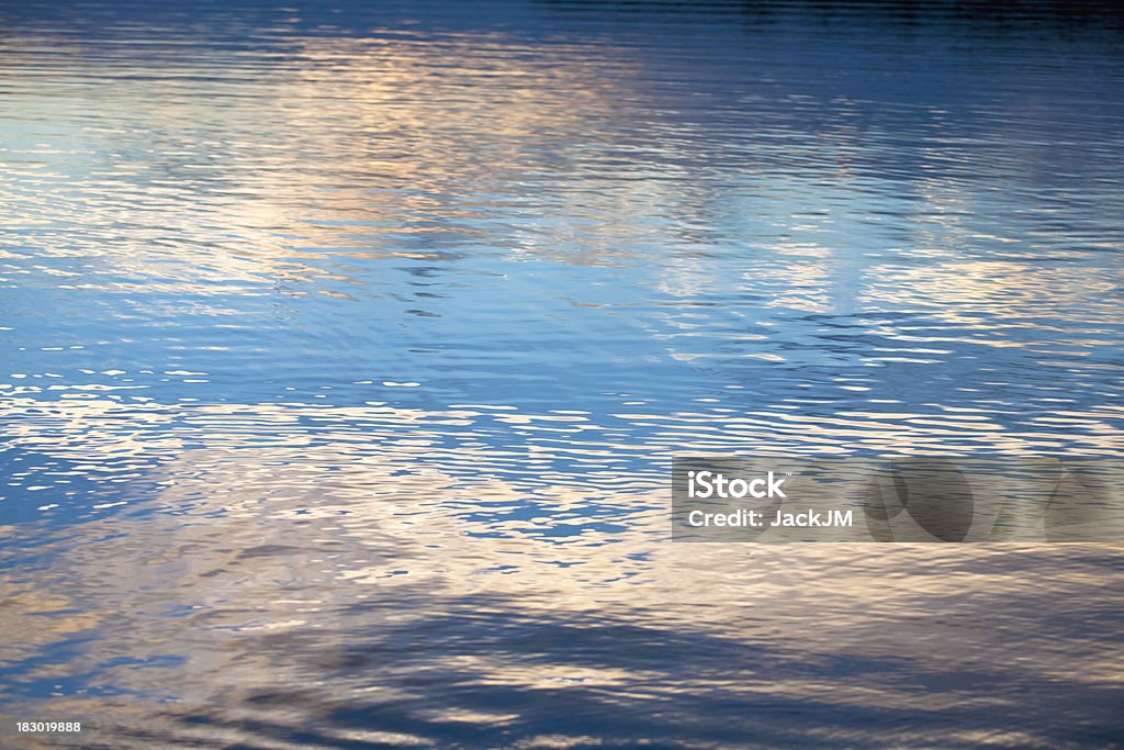 Abstrait ciel réflexion Lac - Photo de Abstrait libre de droits