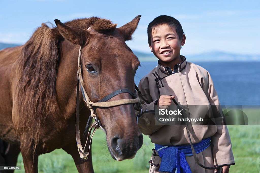 Młody mongolski dla rider - Zbiór zdjęć royalty-free (Mongolia)