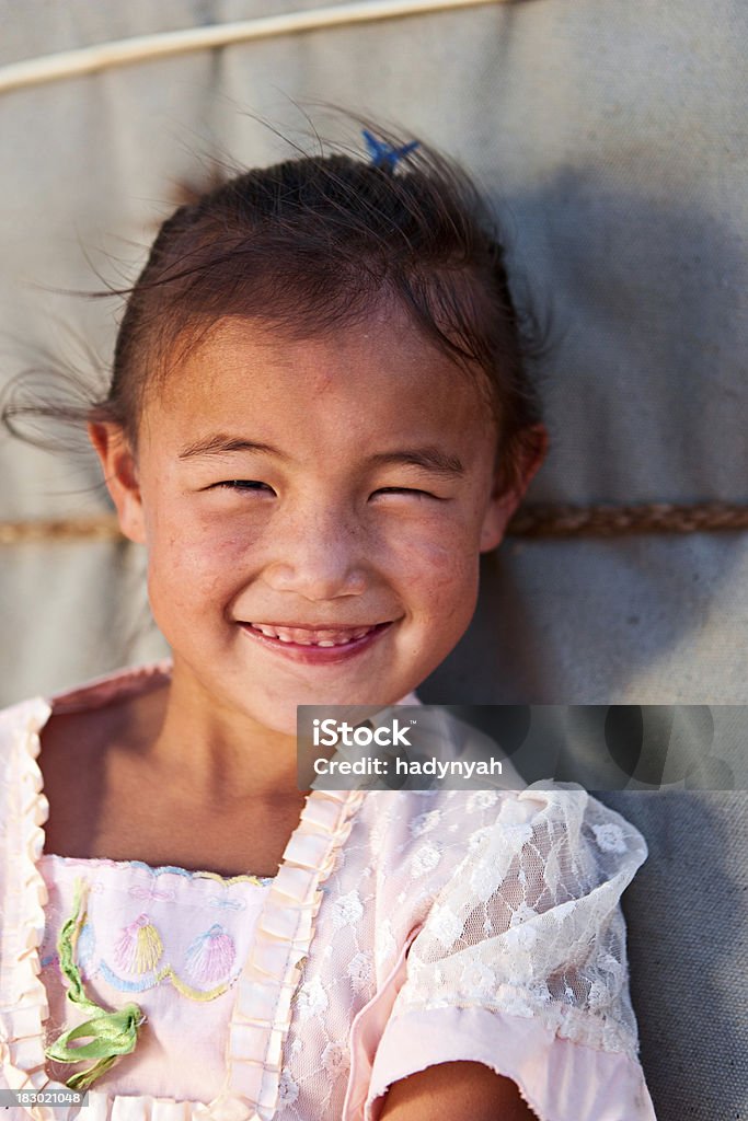 Mongólia jovem garota - Foto de stock de Povo Mongol royalty-free