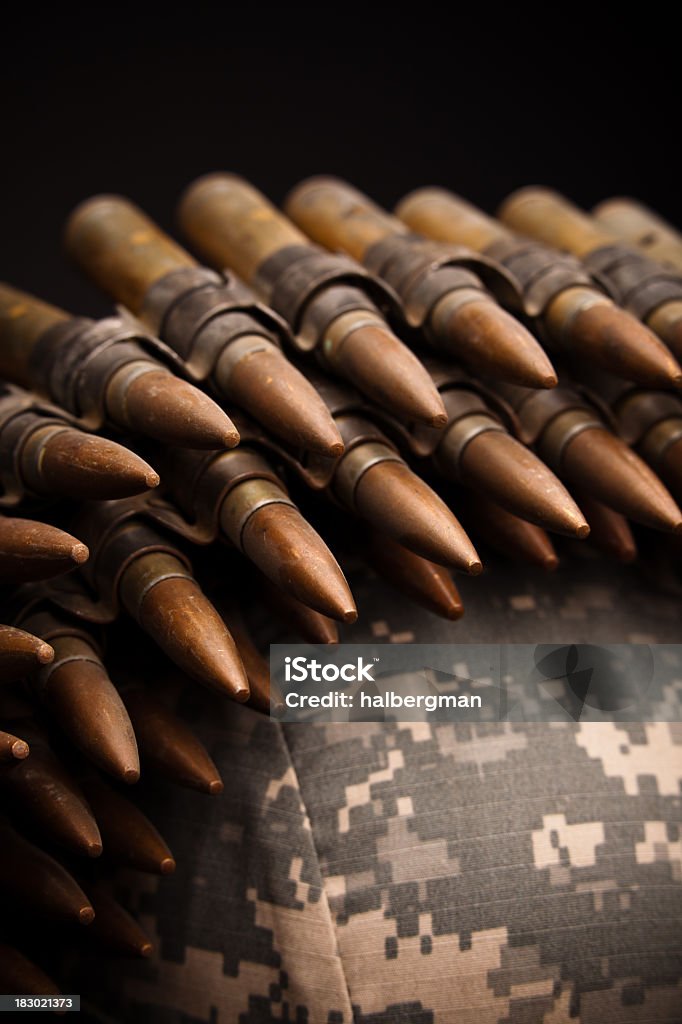 Bandolier casco de camuflaje - Foto de stock de Accesorio de cabeza libre de derechos