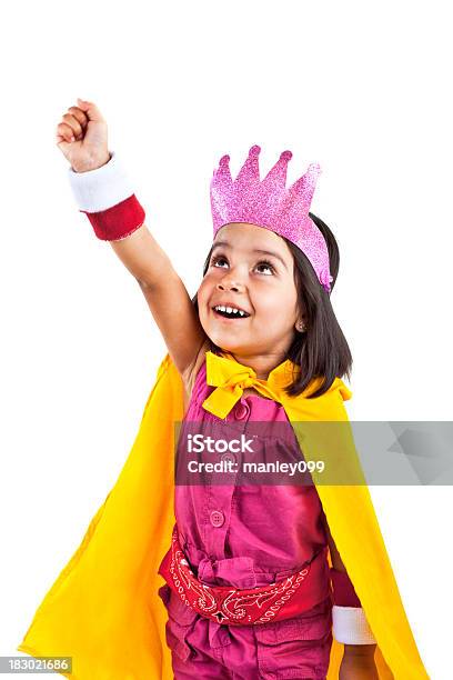 Superherói De Rapariga Prestes A Descolar - Fotografias de stock e mais imagens de Figura para recortar - Figura para recortar, Criança, Super-Herói