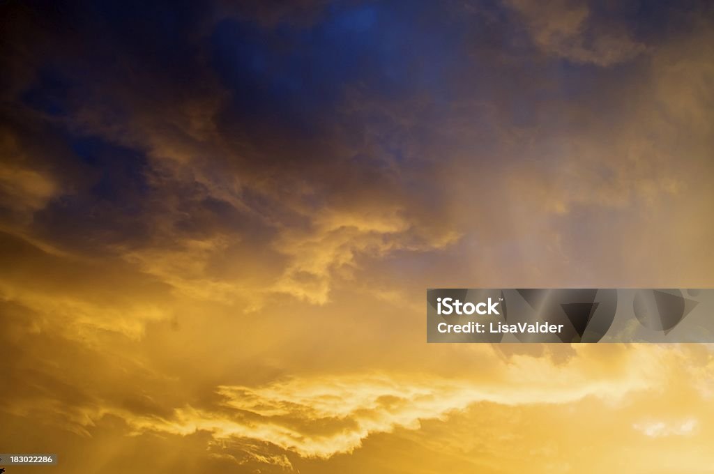 Céu Tempestuoso - Foto de stock de Amarelo royalty-free