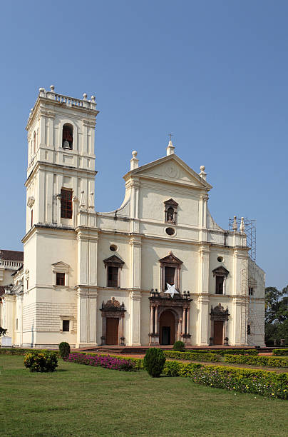 istock Se Cathedral in Old Goa, India 183024059
