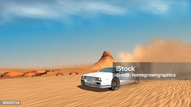 Deporte Coche En El Desierto Foto de stock y más banco de imágenes de Abandonado - Abandonado, Arena, Azul