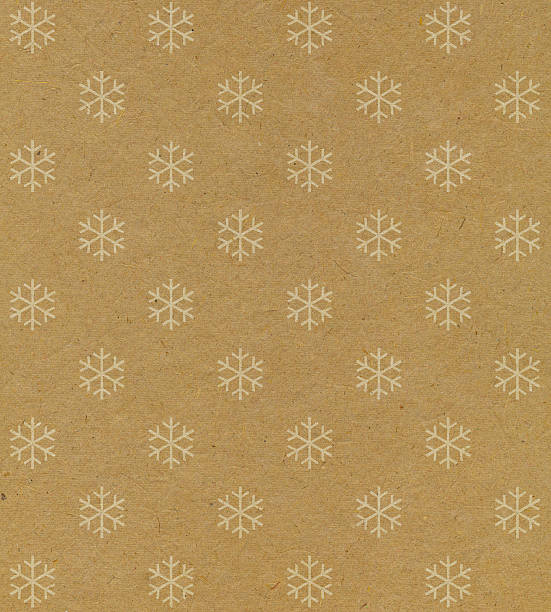 papel reciclado com floco de neve padrão - christmas paper fotos imagens e fotografias de stock