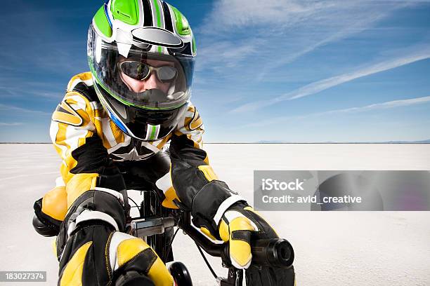 Desportos Motorizados Racer - Fotografias de stock e mais imagens de Desporto de Competição - Desporto - Desporto de Competição - Desporto, Bonneville Salt Flats, Desporto Motorizado