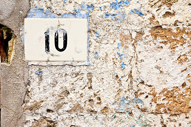 istock 10, Street Number On The Wall 183029194