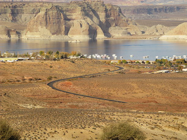 istock Lake Powell Houseboats 183030790