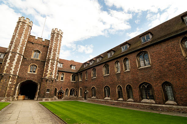 istock Cambridge Univeristy 183031140