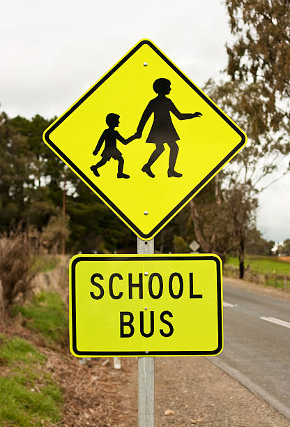 istock Sign - School  Bus & Children Crossing 183031945