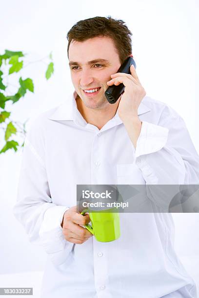 A Falar Ao Telefone - Fotografias de stock e mais imagens de A usar um telefone - A usar um telefone, Adulto, Bebida