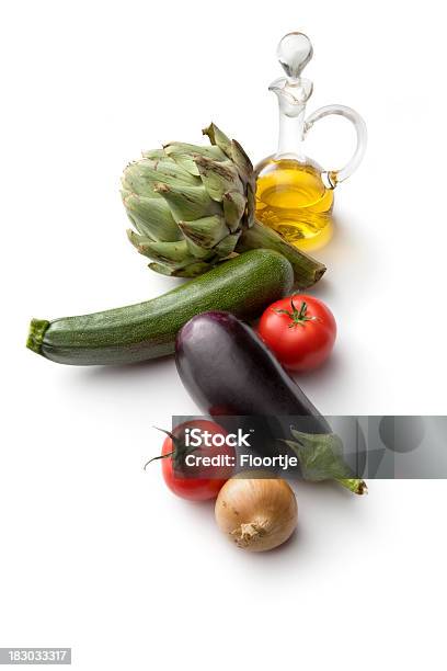 Foto de Ingredientes Ratatouille e mais fotos de stock de Berinjela - Berinjela, Fundo Branco, Abobrinha