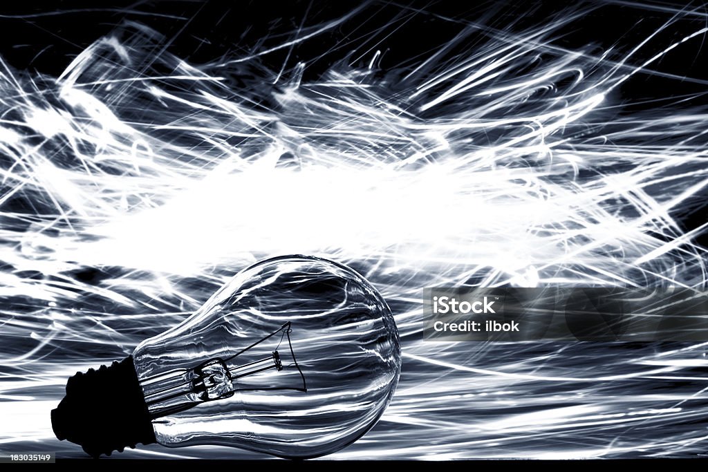 Лампа накаливания - Стоковые фото Ярко освещённый роялти-фри