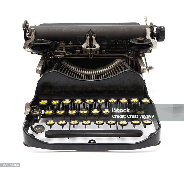 Vintageschreibmaschine Stockfoto und mehr Bilder von Schreibmaschine - Schreibmaschine, Alt, Freisteller – Neutraler Hintergrund