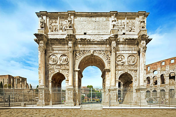 istock Arch Of Constantine in Rome 183035820