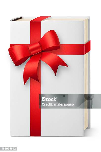 Geschenk Weiße Buch Mit Roter Schleife Stockfoto und mehr Bilder von Buch - Buch, Freisteller – Neutraler Hintergrund, Geschenk