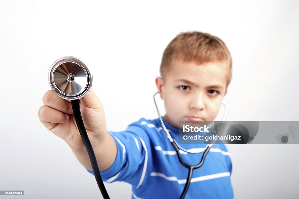 Kleine Junge Arzt - Lizenzfrei Arzt- und Krankenschwesterkostümierung Stock-Foto