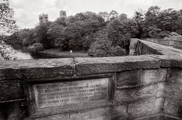 durham katedra wynika z prebends bridge - parapetto zdjęcia i obrazy z banku zdjęć